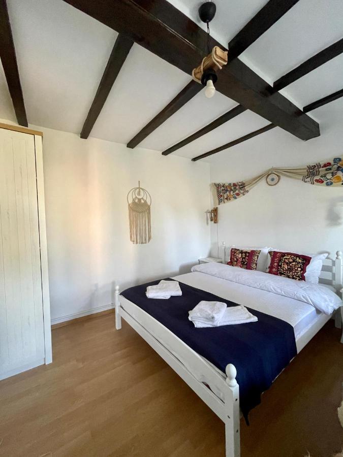 Casa Cu Stuf มูรีกีโอล ภายนอก รูปภาพ